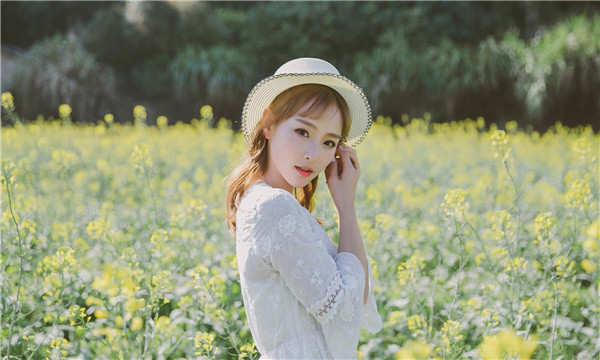 迪庆标题：想找个女人帮忙生孩子的有效解决方案，助您圆梦家庭